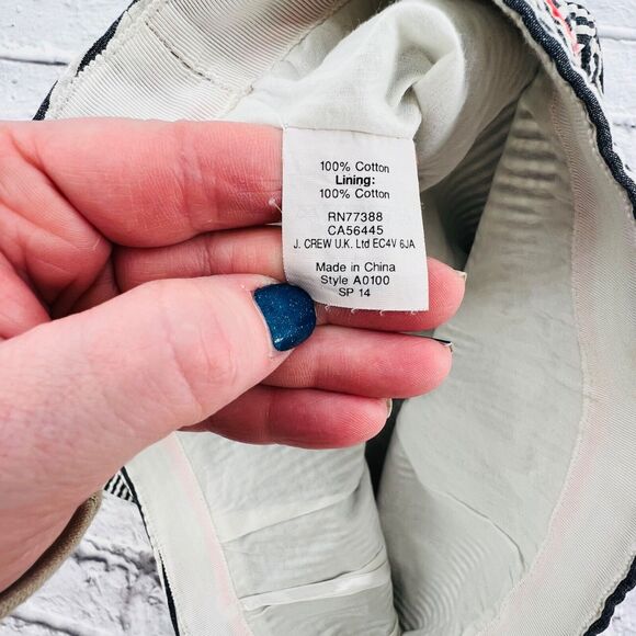 J. Crew Factory Seersucker The Pencil Skirt Grey White Striped Size 8 Lined - Picture 7 of 9